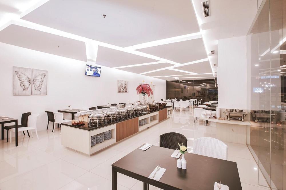 The Azana Hotel Airport Semarang Exterior photo